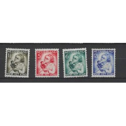 Nederland 270-273 Kind 1934  MNH/postfris  CV 105 €