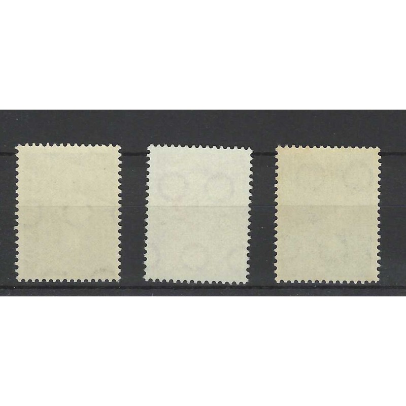 Nederland 310-312 Wilhelmina  MNH/postfris CV 12 €