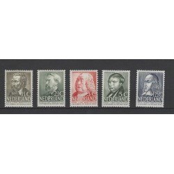 Nederland 318-322 Zomer 1939 MNH/postfris CV 33,5 €