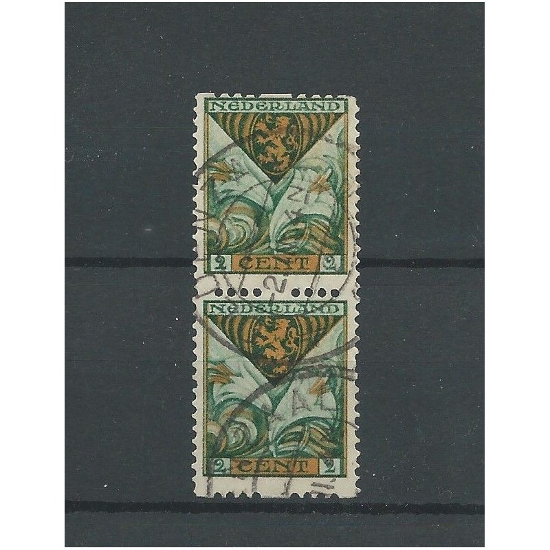 Netherlands R71  Vertical pair  VFU/used  CV 52,5 €  SUPERB !!