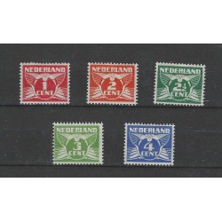 Netherlands 144-148 Numeral  MH/unused CV 35 €