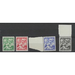 Suriname 141-144 Groene-Kruis  MNH  CV 90 €