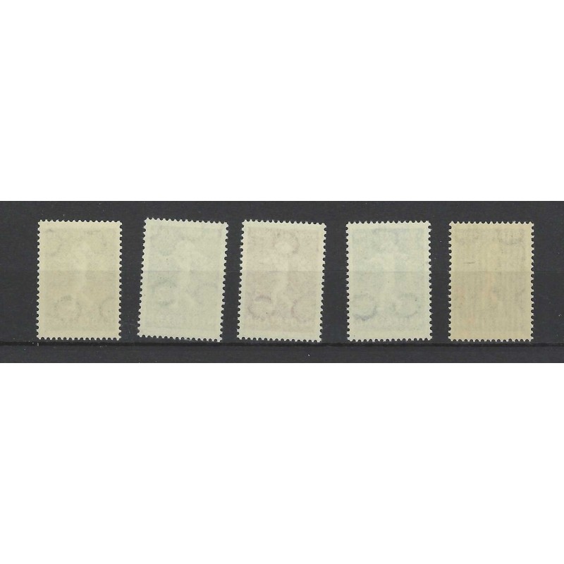 Netherlands 327-331Child Welfare 1939 MNH CV 32,5 €
