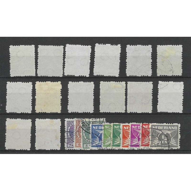 Netherlands R33-56  Four-sided Syncopated perforation VFU/used  CV 245 €