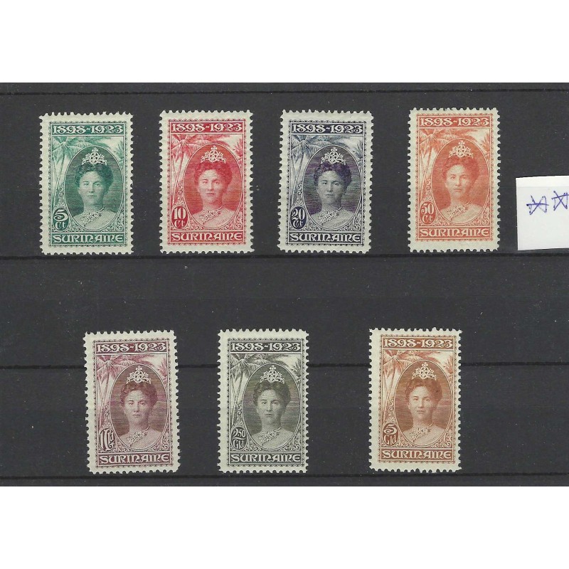 Suriname  104-110  Wilhelmina MNH/postfris  CV 675 € Pracht exemplaar!!