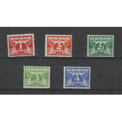 Netherlands 144-148 Numeral  MNH CV 110 €