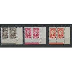 Suriname 229-243 Wilhelmina SPECIMEN/PERFORATIE GAT MNH/postfris  CV 3000 €