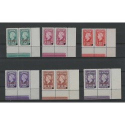 Suriname 229-243 Wilhelmina SPECIMEN/PERFORATIE GAT MNH/postfris  CV 3000 €