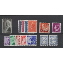 Ned. Indie  12 series/zegels jaren 30-40  MNH/postfris CV 155 €