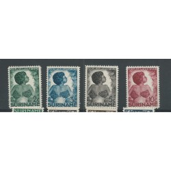 Suriname 179-182 Child Welfare  MNH  CV 30 €