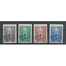 Suriname 312-315 Jeugdwerk MNH  CV 28 €