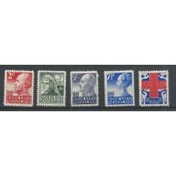 Netherlands  203-207 Red Cross MNH  CV 75 €