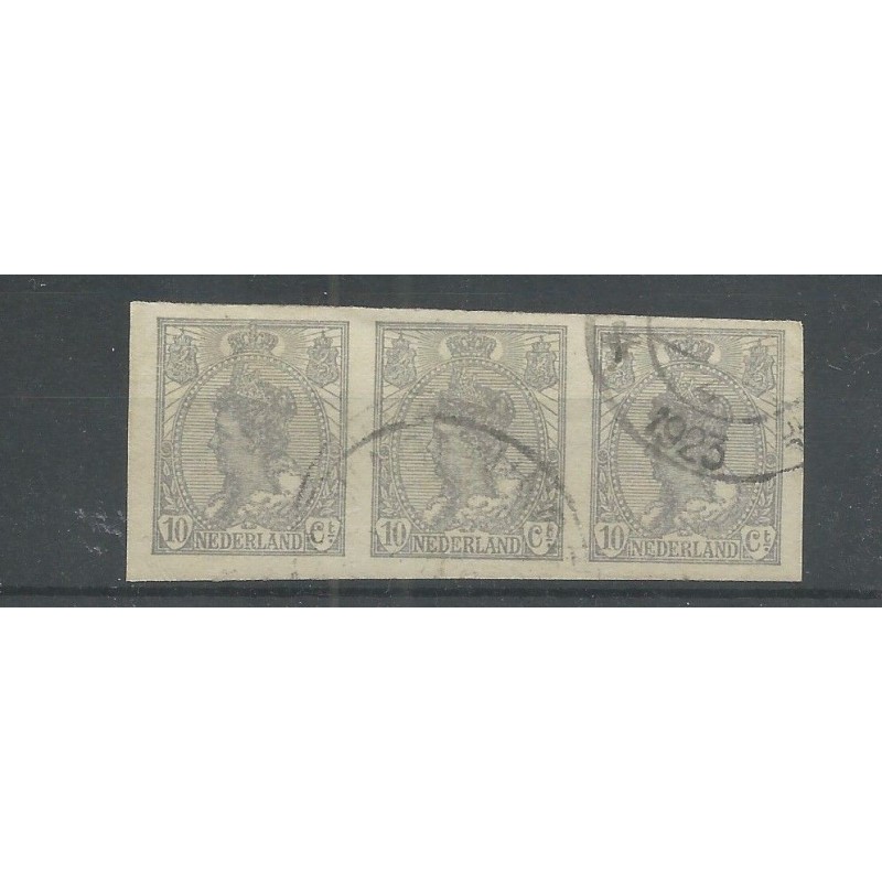Nederland 82 Wilhelmina strip van 3  VFU/gebr  CV 30+ €