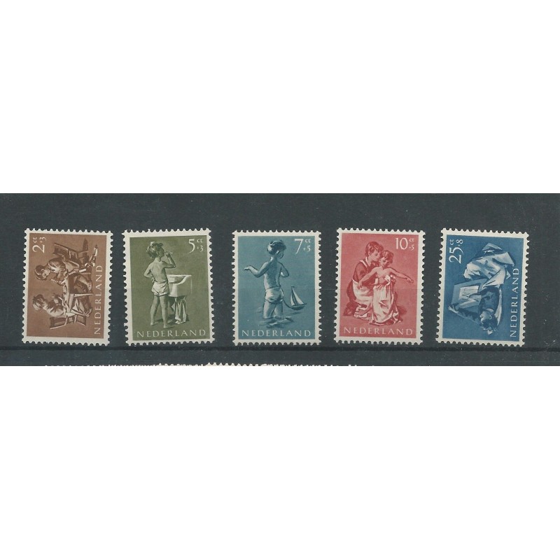 Netherlands 649-653 Child Welfare 1954  MNH  CV 15 €