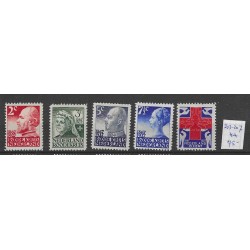 Netherlands  203-207 Red Cross  MNH CV 75 €