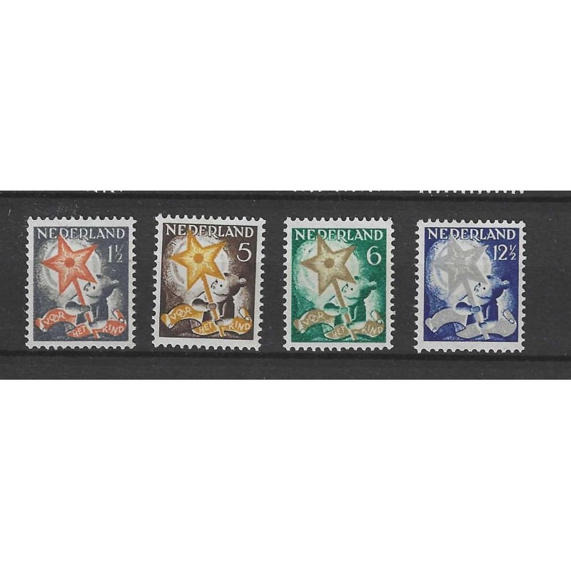 Nederland  261-264 Kind 1933 MNH/postfris CV 107 €